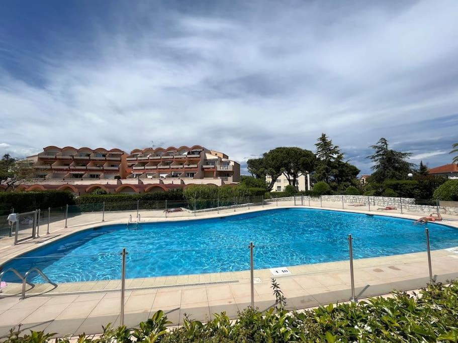 Appartement 4 Personnes Antibes Mer, Piscine, Parking, Tennis, Wifi Екстериор снимка
